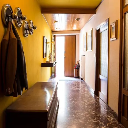 House With 3 Bedrooms In With Wonderful City View Balcony And Wifi 度假居