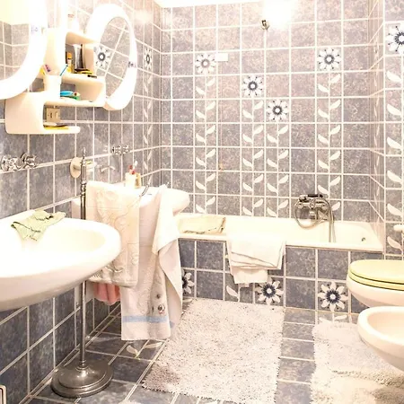 House With 3 Bedrooms In With Wonderful City View Balcony And Wifi Monte San Pietrangeli